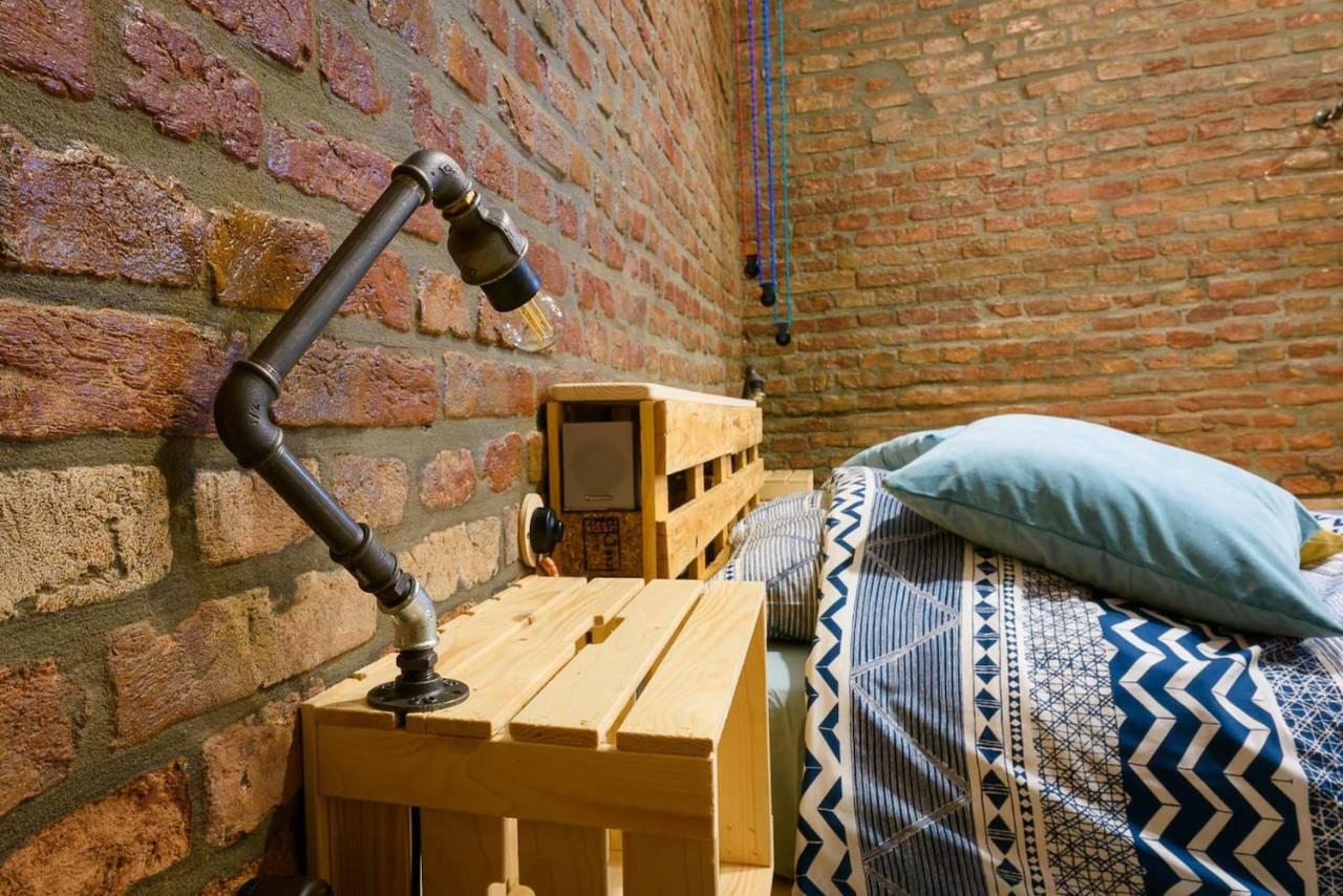 Studio V - Industrial & Original - Old Town Căn hộ